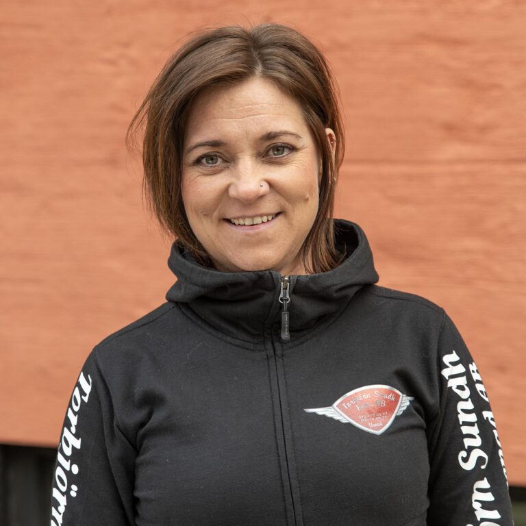 Madelene Eriksson administratör vid Torbjörn Sundh Entreprenad.